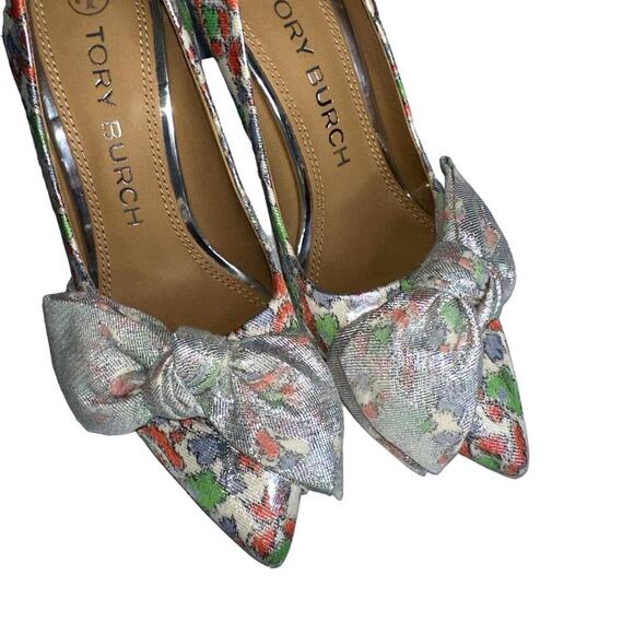 Tory Burch Bow Lurex Jacquard Brocade Pumps in Silver/Red/Green Size US 7M - Picture 3 of 8